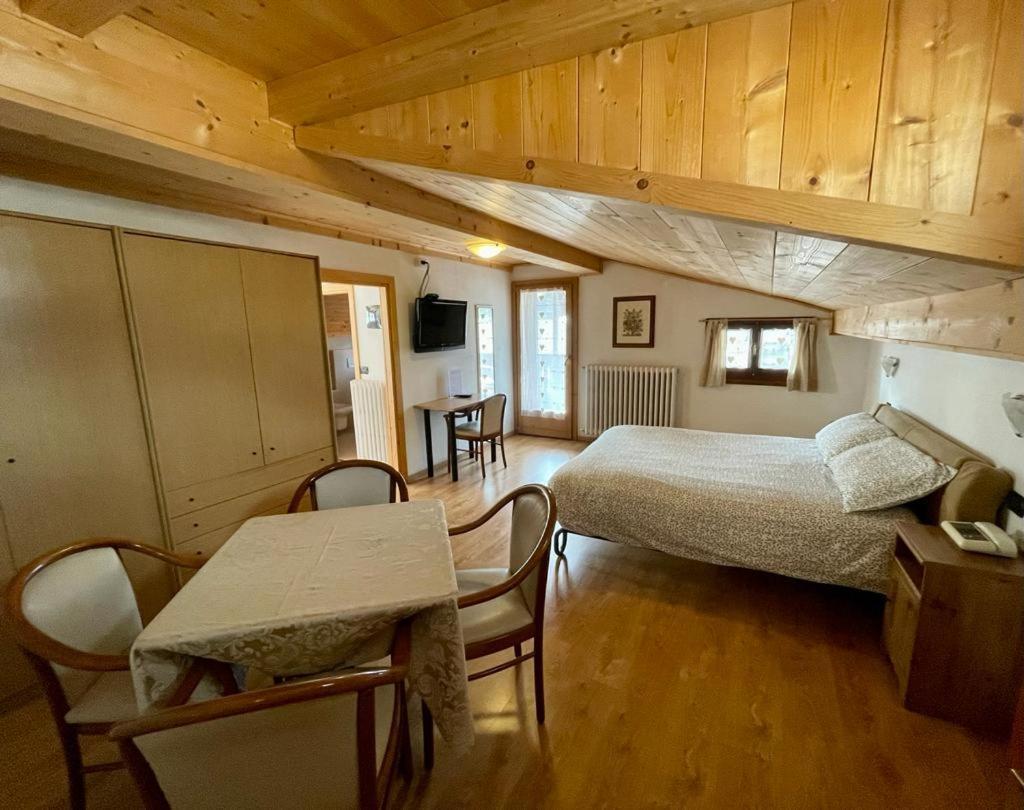 Ambassador Rooms In Bormio, Solo Camera Senza Colazione Ngoại thất bức ảnh